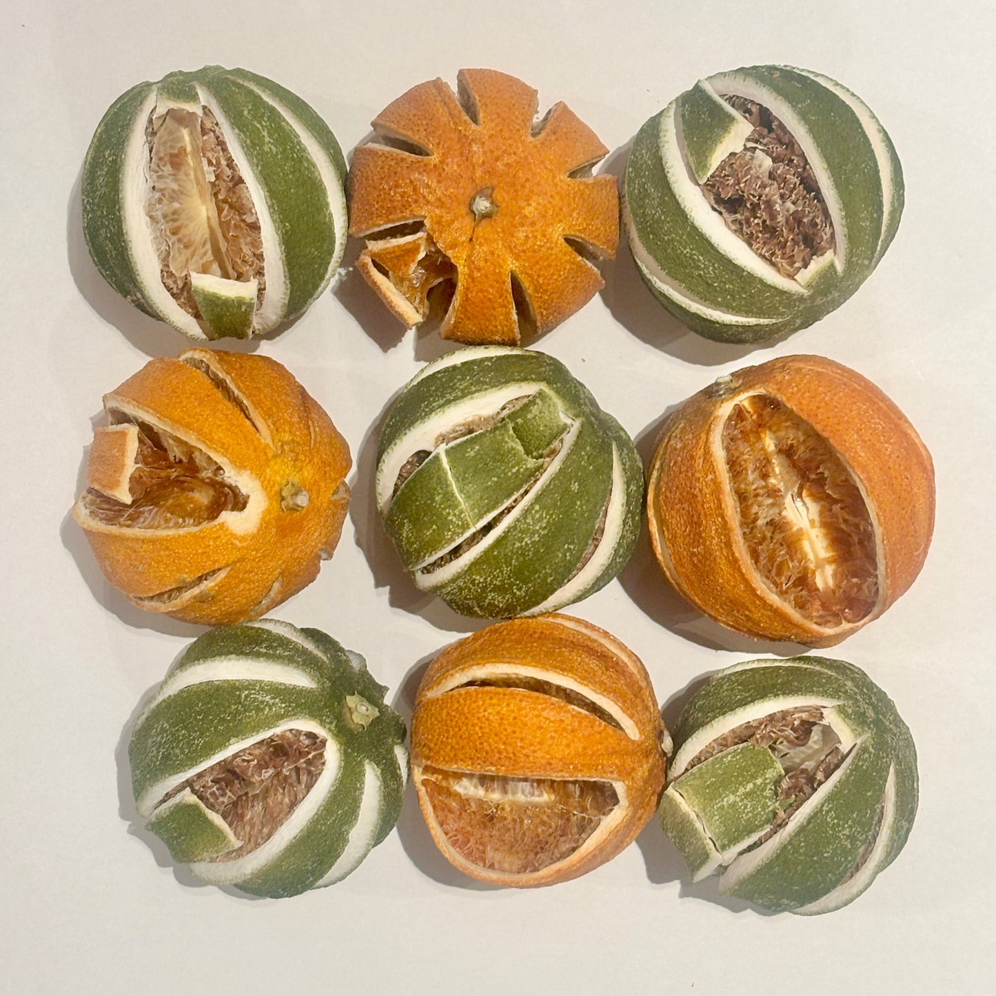 Broken Whole Dried Oranges – Sustainable Craft & Decoration Pieces (1–2 Segments Missing) – Heavily Discounted