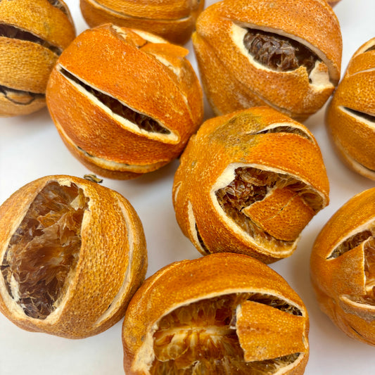 Broken Whole Dried Oranges – Sustainable Craft & Decoration Pieces (1–2 Segments Missing) – Heavily Discounted
