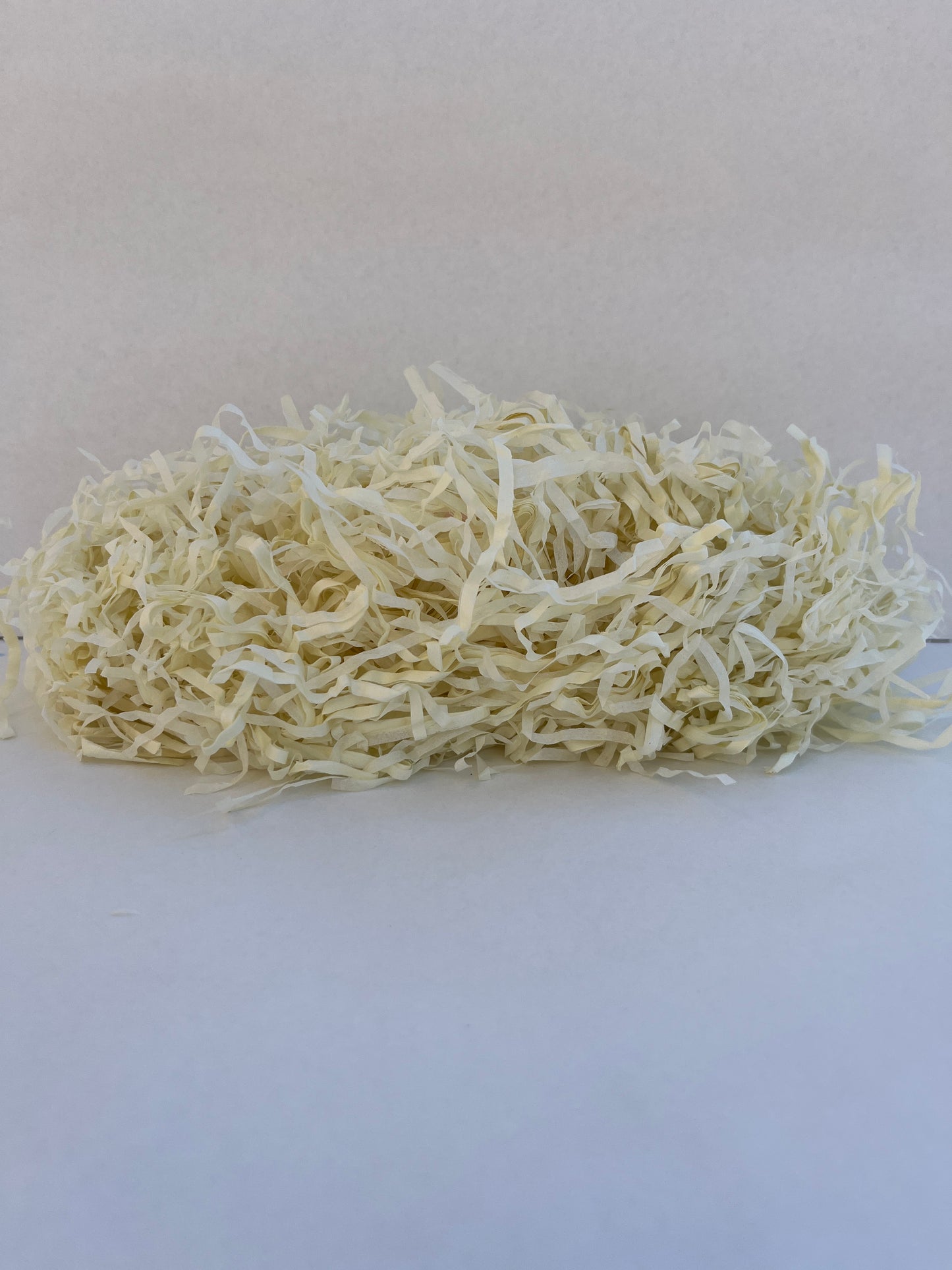 Cream paper shred hamper filler eco friendly packaging material