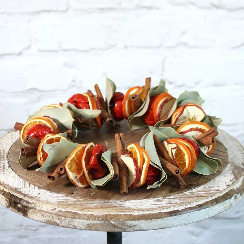 Handmade Christmas Wreath – 22cm with Cinnamon, Pumpkin & Fruit