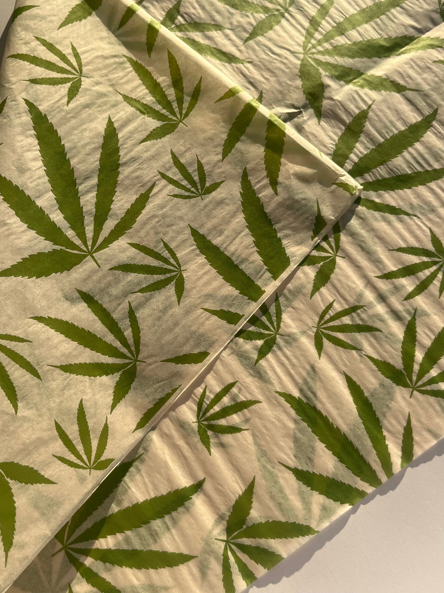 Tissue Paper Cannabis Leaf Luxury Thick 18GSM Sheets Eco Friendly Full Size 75cm x 50cm 1-10 Sheets Folded