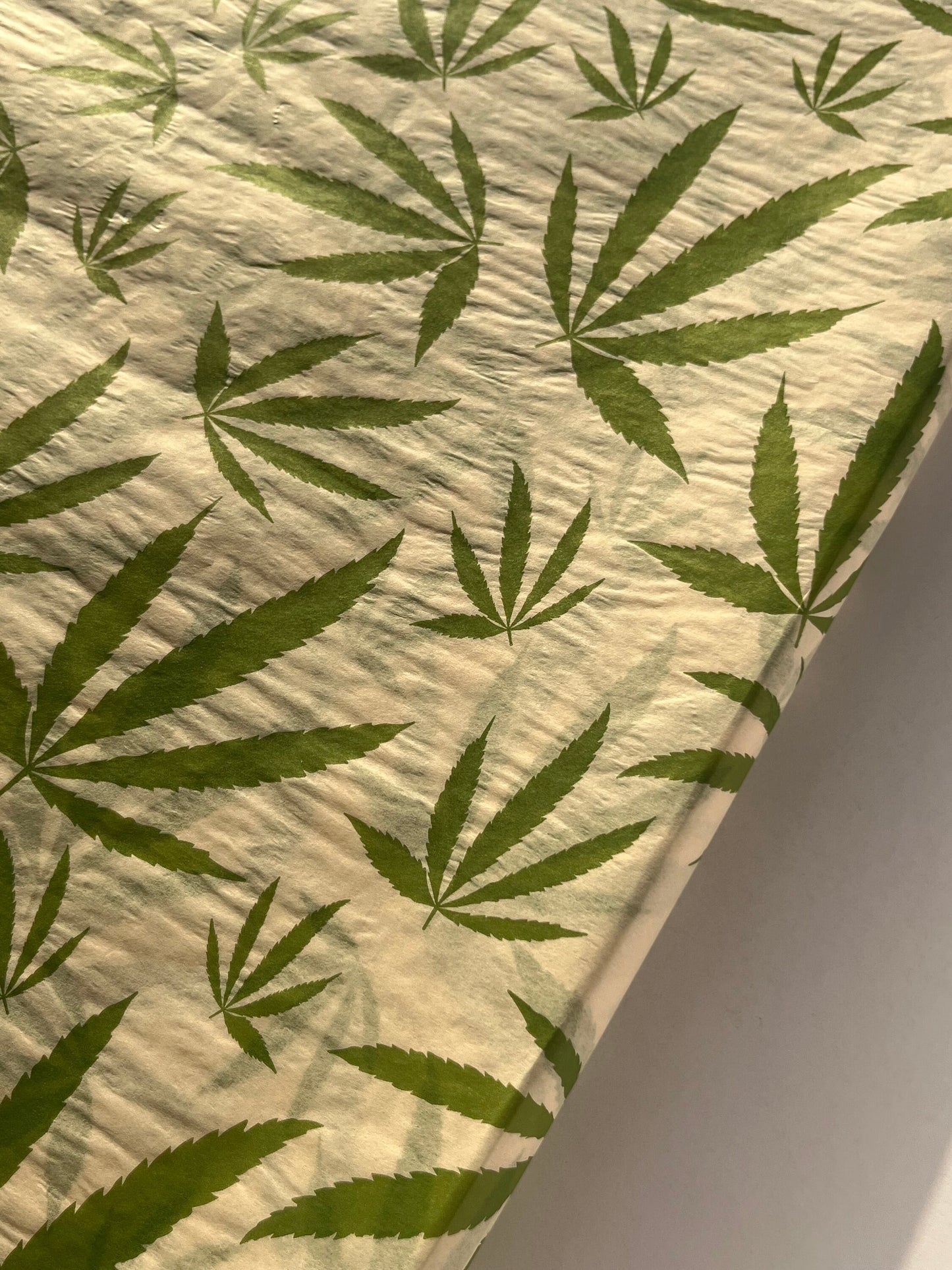 Tissue Paper Cannabis Leaf Luxury Thick 18GSM Sheets Eco Friendly Full Size 75cm x 50cm 1-10 Sheets Folded