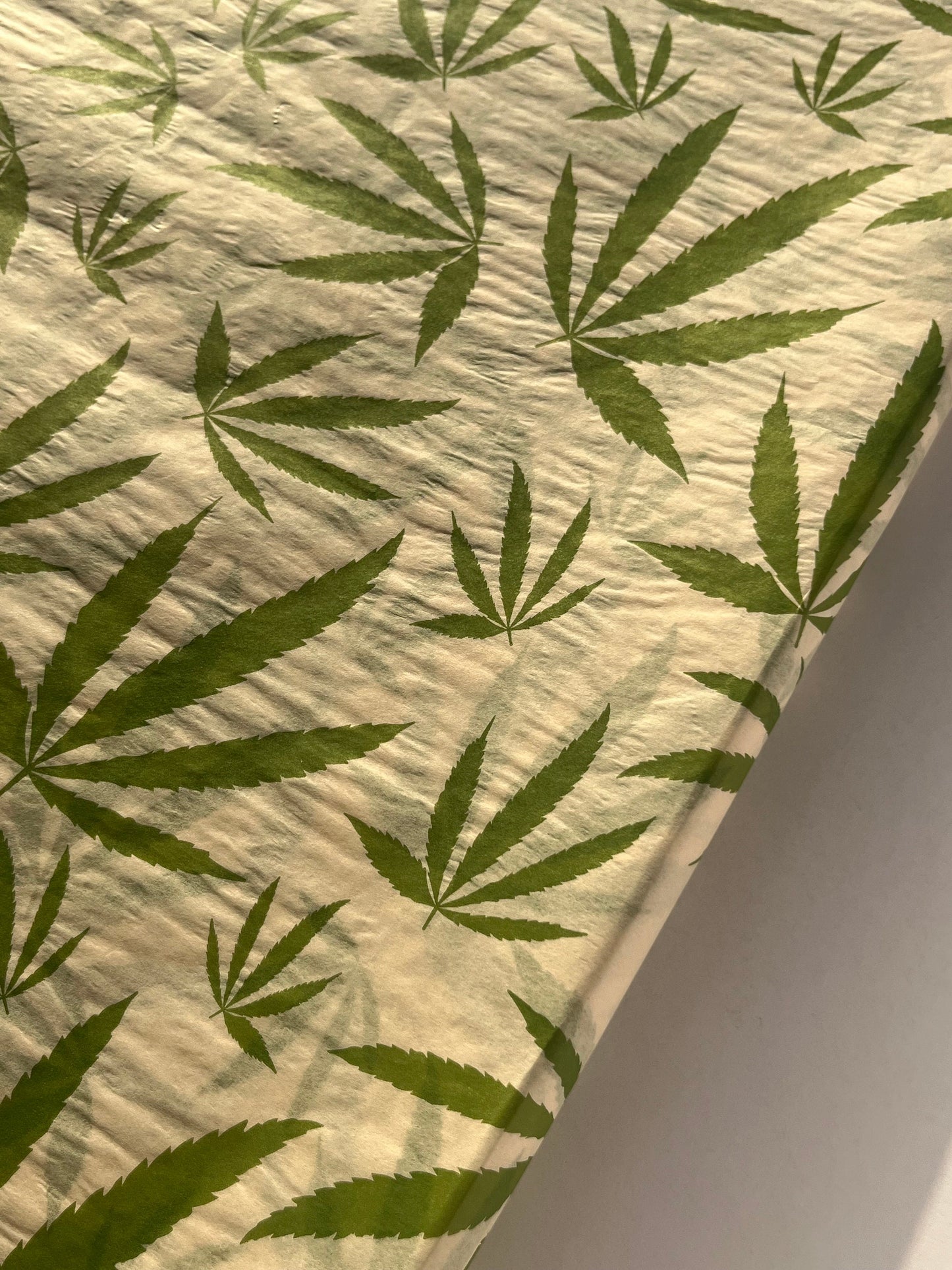 Tissue Paper Cannabis Leaf Luxury Thick 18GSM Sheets Eco Friendly Full Size 75cm x 50cm 1-10 Sheets Folded