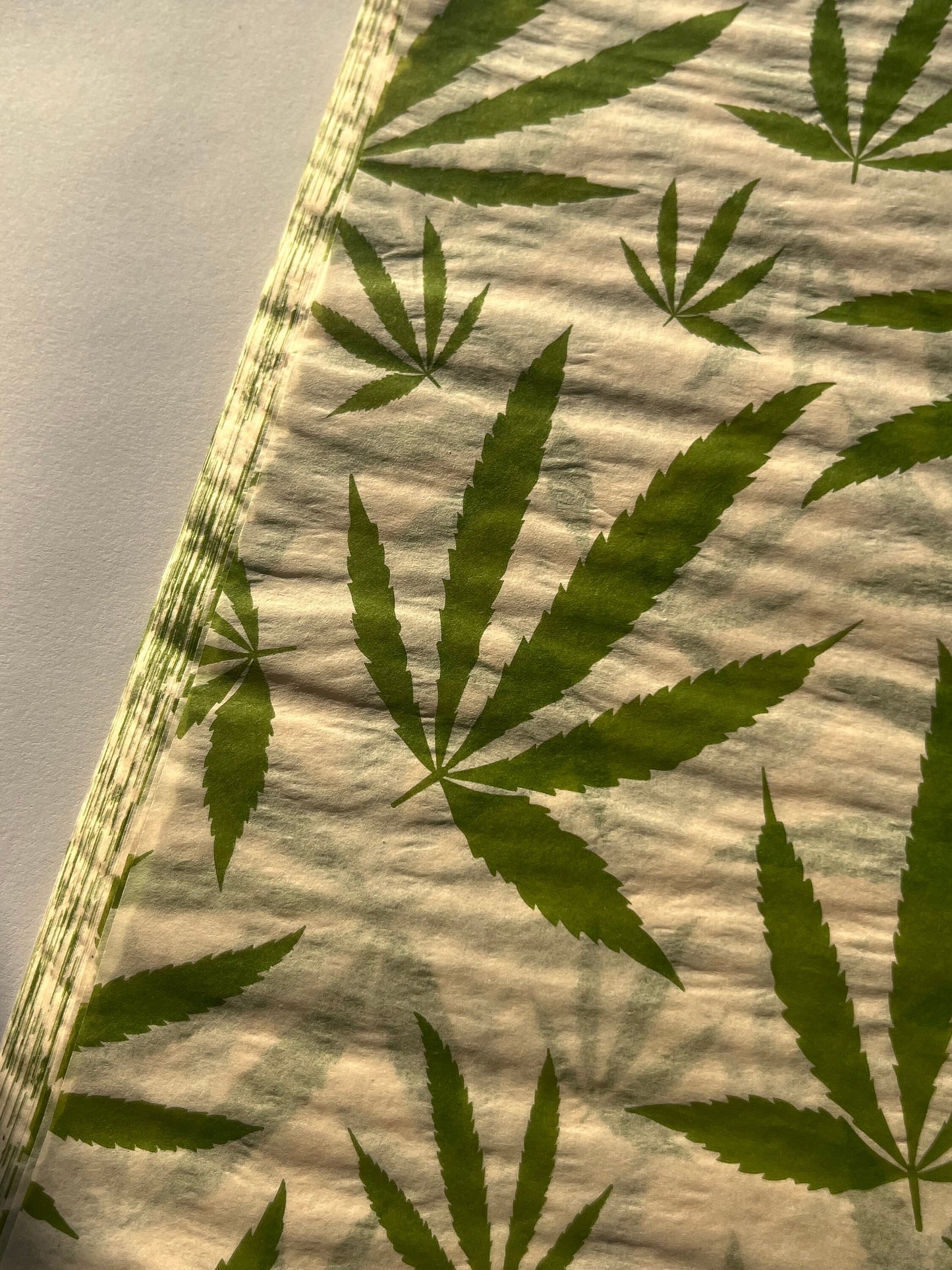 Tissue Paper Cannabis Leaf Luxury Thick 18GSM Sheets Eco Friendly Full Size 75cm x 50cm 1-10 Sheets Folded