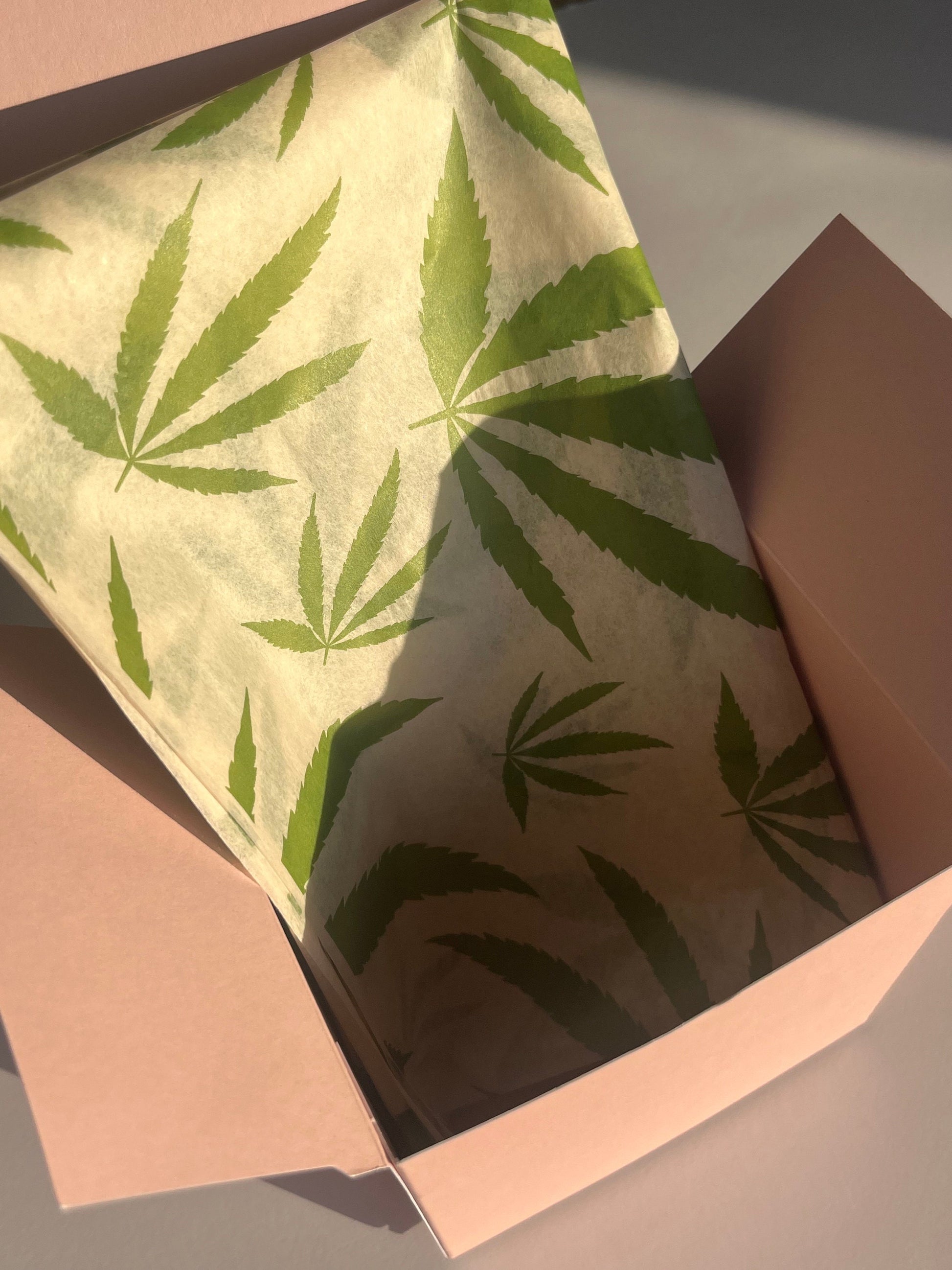 Tissue Paper Cannabis Leaf Luxury Thick 18GSM Sheets Eco Friendly Full Size 75cm x 50cm 1-10 Sheets Folded