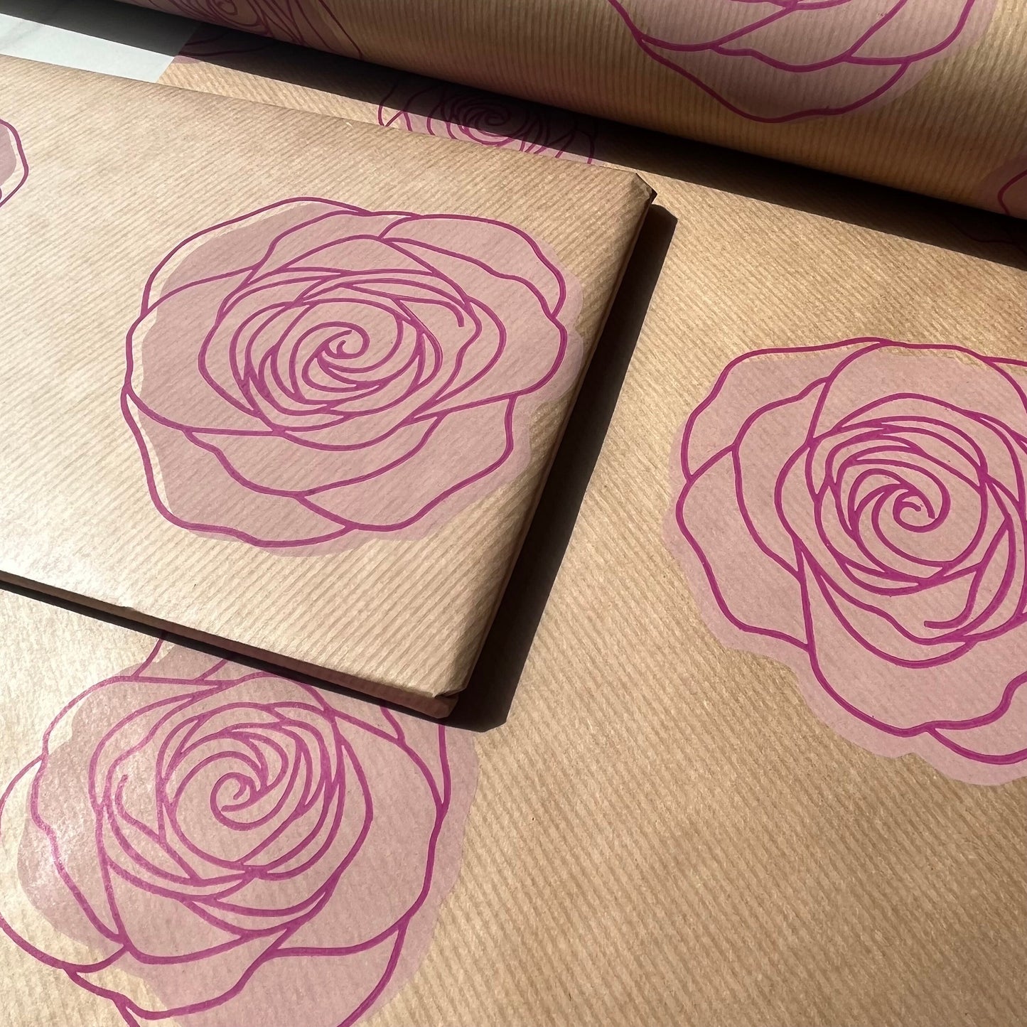 Wrapping Paper Pink Roses Print Eco Friendly Gift Wrapping Paper, 100% Recycled & Recyclable Gift Wrap, Kraft Birthday Wrapping Paper, Susta